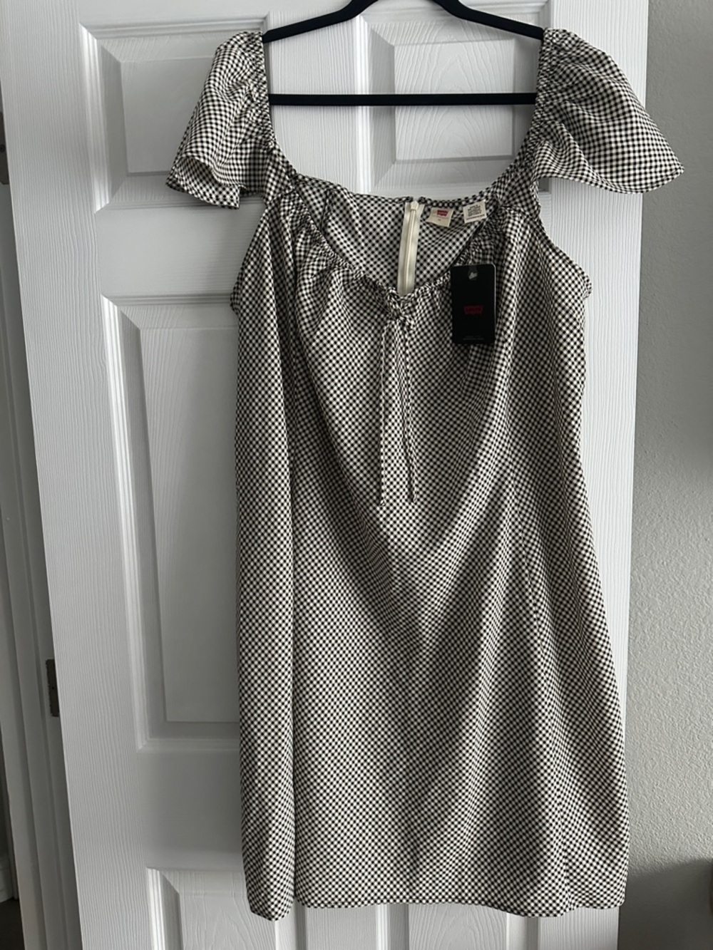 Levi's Black and White Gingham Puff-Sleeve Midi Dress